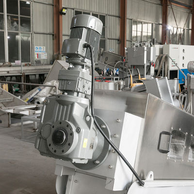 304 स्टेनलेस स्टील वाल्ट स्लज डीवाटरिंग मशीन स्क्रू प्रेस औद्योगिक स्वचालित