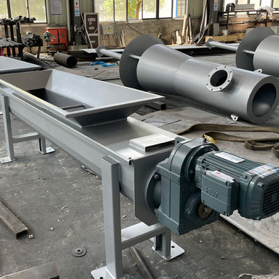 क्षैतिज कार्बन स्टील कीचड़ दस्ता रहित पेंच कन्वेयर जंगम