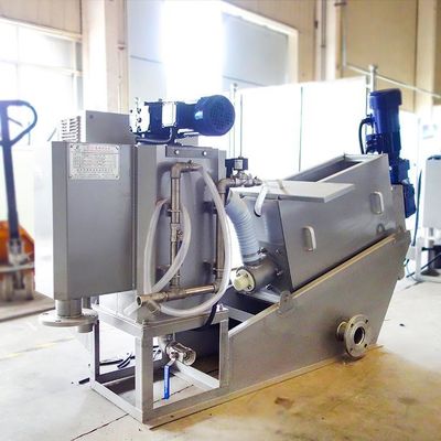 स्क्रू प्रेस केमिकल प्लांट स्लज डीवाटरिंग उपकरण पूर्ण स्वचालित