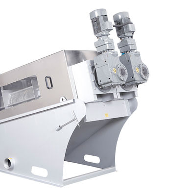 पेट्रोकेमिकल प्लांट में पूर्ण स्वचालित 1000-5000000L स्लज डीवाटरिंग उपकरण