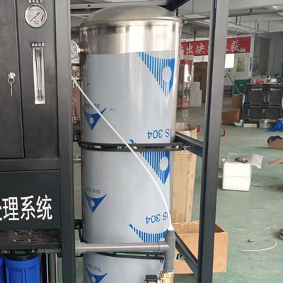 304 स्टेनलेस स्टील 500L -1000L रिवर्स ऑस्मोसिस मशीन