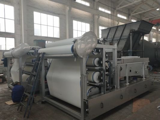 म्यूनिसिपल स्क्रू प्रेस स्लज डीवाटरिंग मशीन स्वचालित सुधार