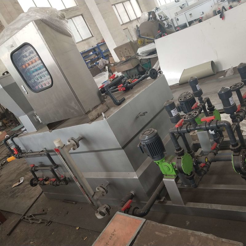 1500L / h स्वचालित खुराक मशीन सीवेज उपचार ISO9001