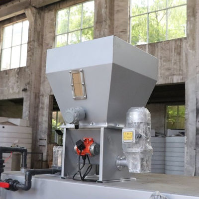 5t/H स्टेनलेस स्टील पूरी तरह से स्वचालित खुराक प्रणाली क्लोरिक एसिड क्षारीय फिटकिरी PAM