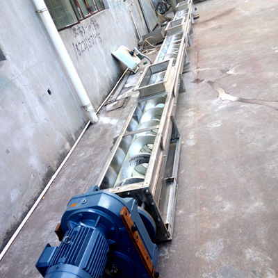 SS316 U गर्त स्टेनलेस स्टील सर्पिल कन्वेयर पाउडर बरमा कन्वेयर 1 ~ 100 मी