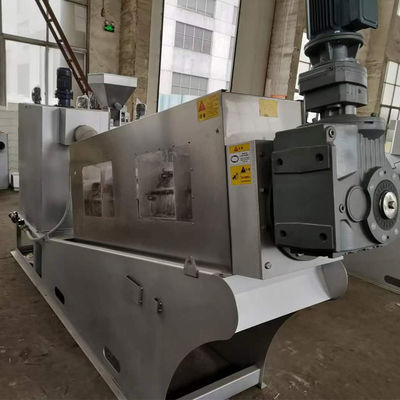 304SS 316SS स्क्रू प्रेस स्लज डीवाटरिंग मशीन 20m3/H अपशिष्ट जल उपचार उपकरण